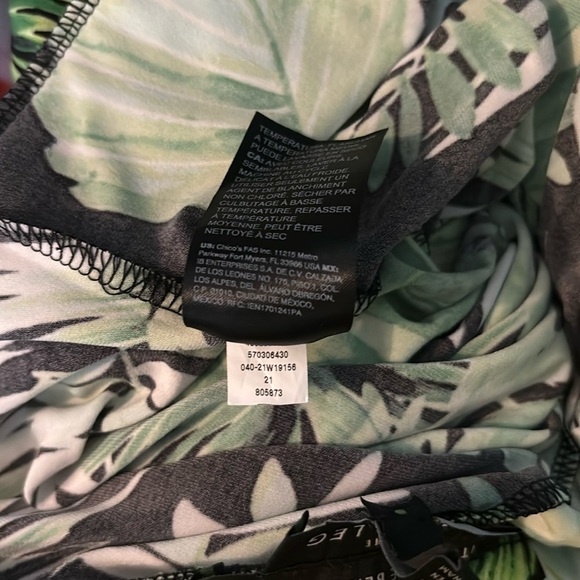 WHBM The Wide Leg Pant Matte Jersey Palm Leaf Print Size S - Picture 3 of 5